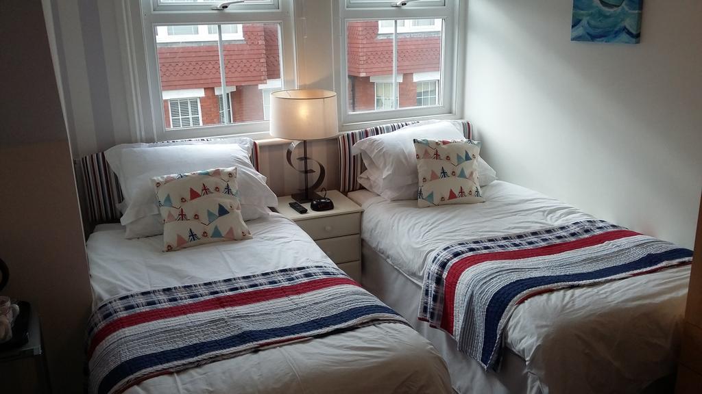 Cambridge House Guest House Eastbourne Cameră foto
