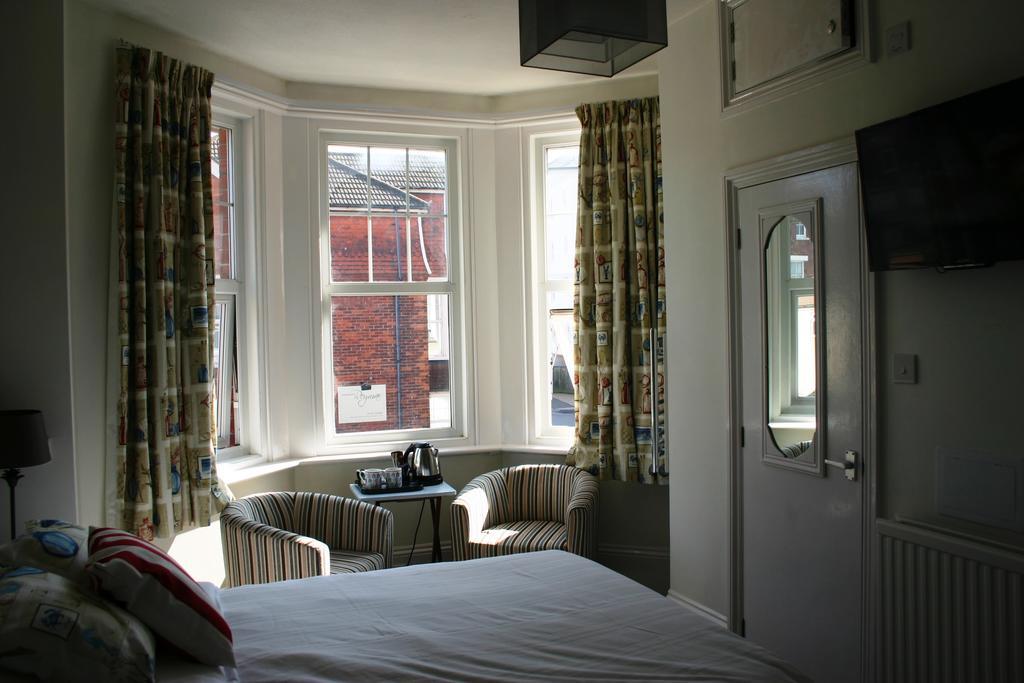 Cambridge House Guest House Eastbourne Cameră foto